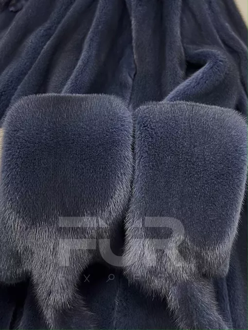 Синяя джинса, артикул 2289, цена 8000 руб. FUR EXPERT